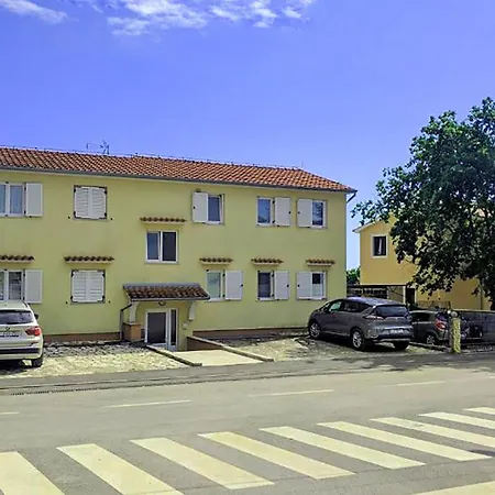 Apartamento In Vabriga With House Sea View Tar-Vabriga
